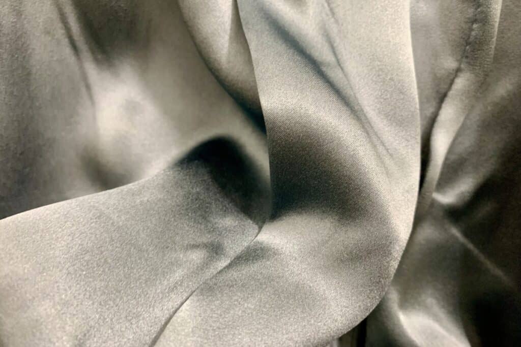 luxurious genuine silk material